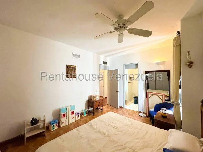 Apartamento (1 Nivel) en Venta en Colinas del Tamanaco, Distrito Metropolitano - 58