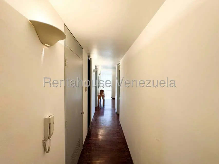 Apartamento (1 Nivel) en Venta en Colinas del Tamanaco, Distrito Metropolitano - 60