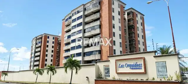 Apartamento Moderno en venta. Las Orquideas