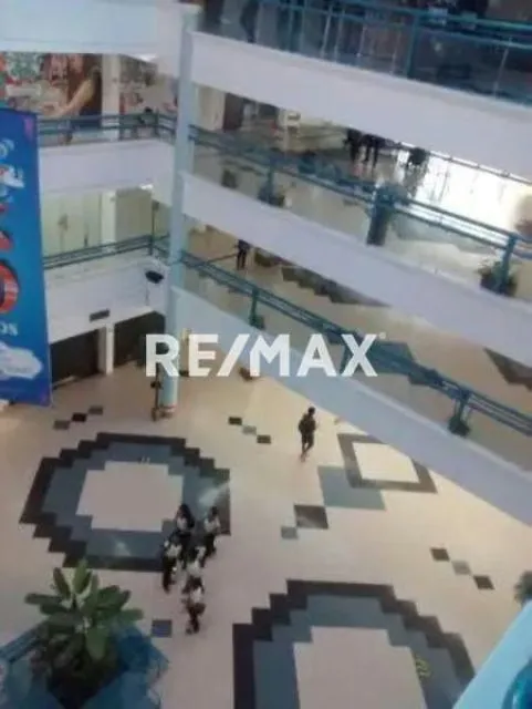Oficina en Venta | en esquina - Centro Comercial Concresa, Prados del Este - 3