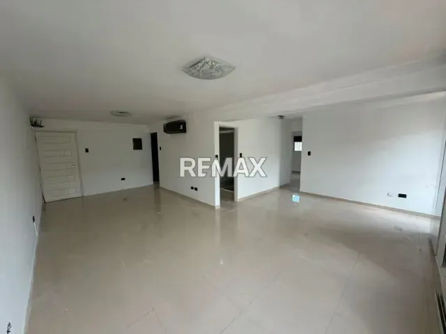 Venta de Apartamento El Paraíso, Caracas. - 7