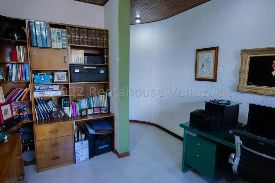 Casa (Multipes Niveles) en Venta en La Peña, Miranda - 16