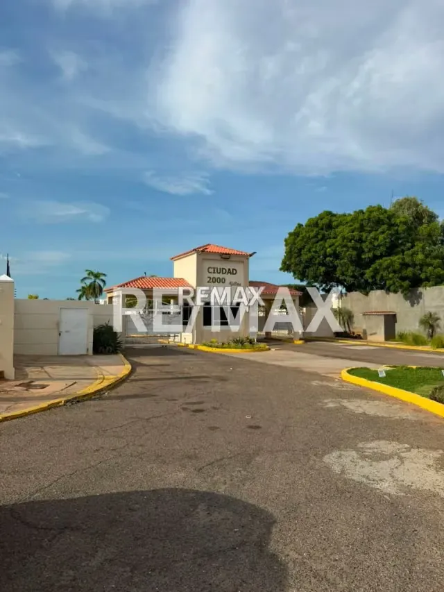 Casa en Venta Villa Ciudad 2000 Av. Milagro Norte