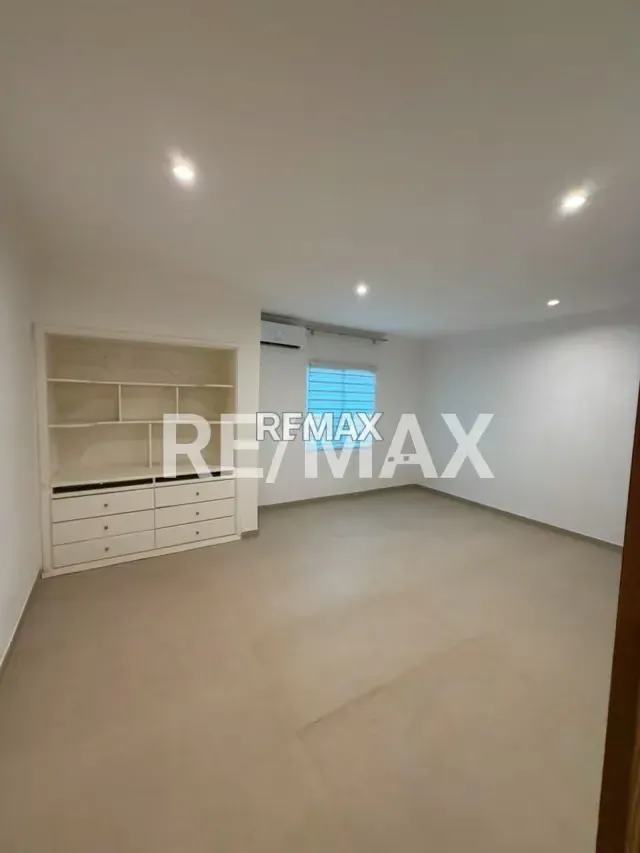 Casa en Venta Villa Ciudad 2000 Av. Milagro Norte - 13