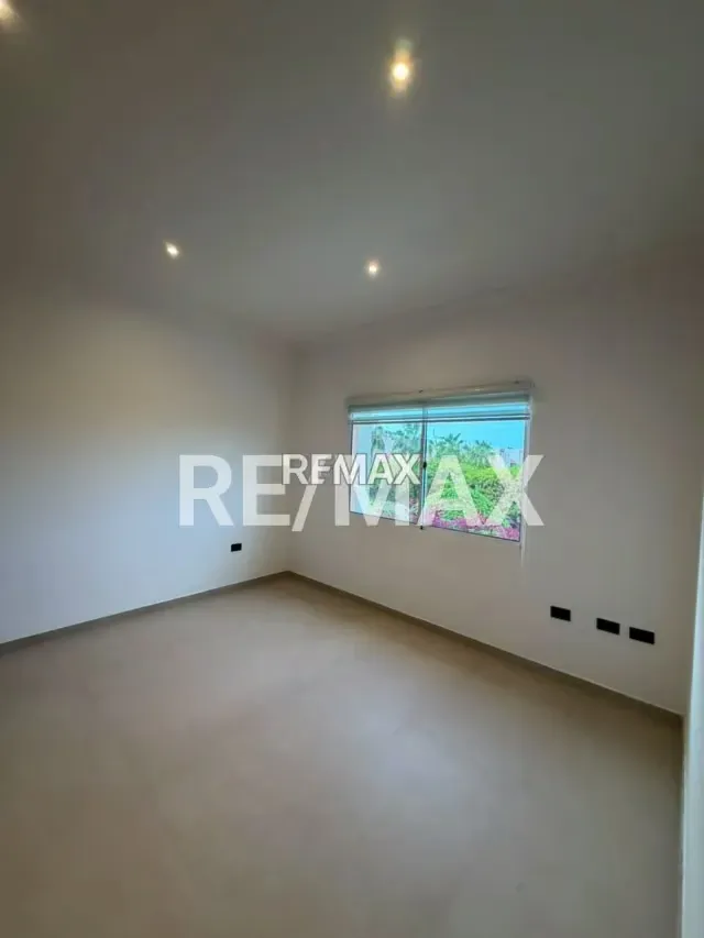 Casa en Venta Villa Ciudad 2000 Av. Milagro Norte - 14