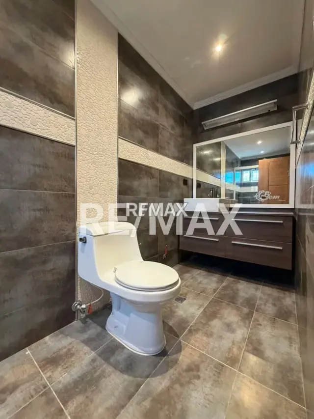 Casa en Venta Villa Ciudad 2000 Av. Milagro Norte - 17