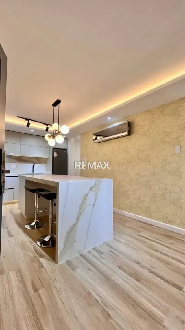 En VENTA Con Financiamiento!!!! Apartamento Exclusivo a Estrenar Av. Ferrero Tamayo. Residencias ALTAVISTA Piso 5 Torre D. Vista Interna - 2