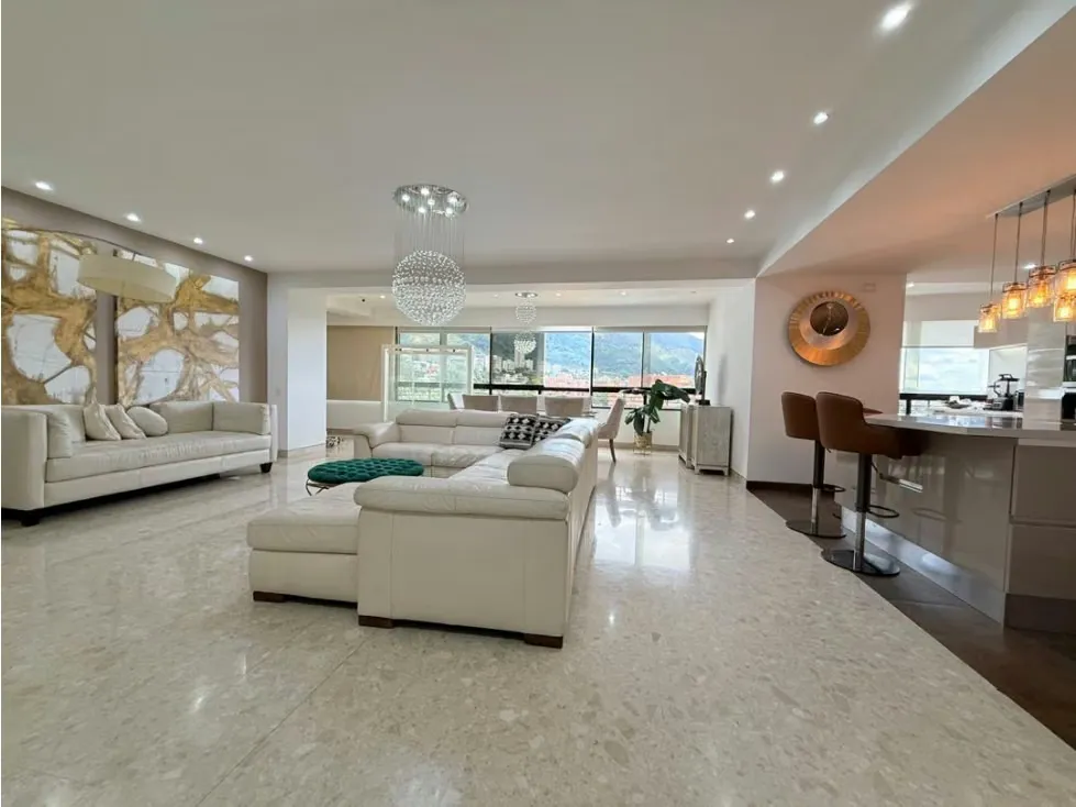 Se vende PH Triplex 500m2 5H+S/5.5B+S/4P La Castellana - 2