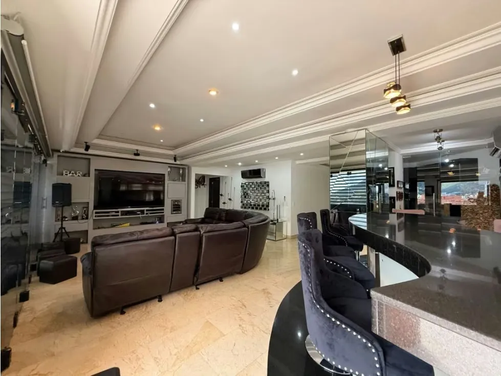 Se vende PH Triplex 500m2 5H+S/5.5B+S/4P La Castellana - 5