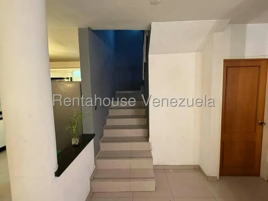 Casa (Duplex) en Venta en Ave Intercomunal, Lara - 12