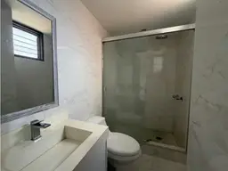 Vista 63