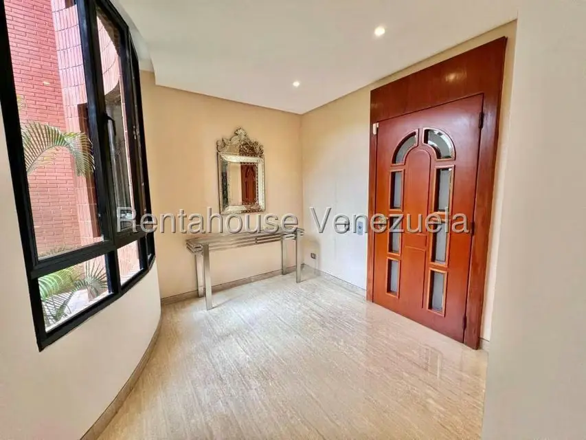 Apartamento (1 Nivel) en Venta en Colinas de Valle Arriba, Distrito Metropolitano - 2