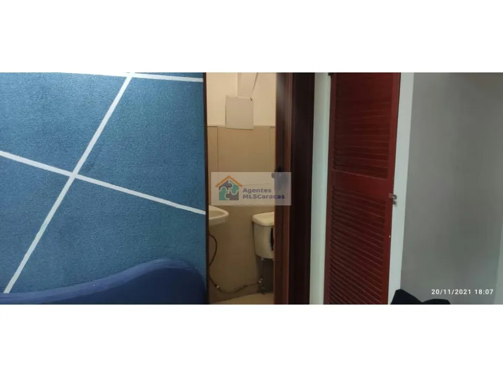 Vendo local 33 m2 planta baja y 20 m2 mezzanina, El Paraíso 8828