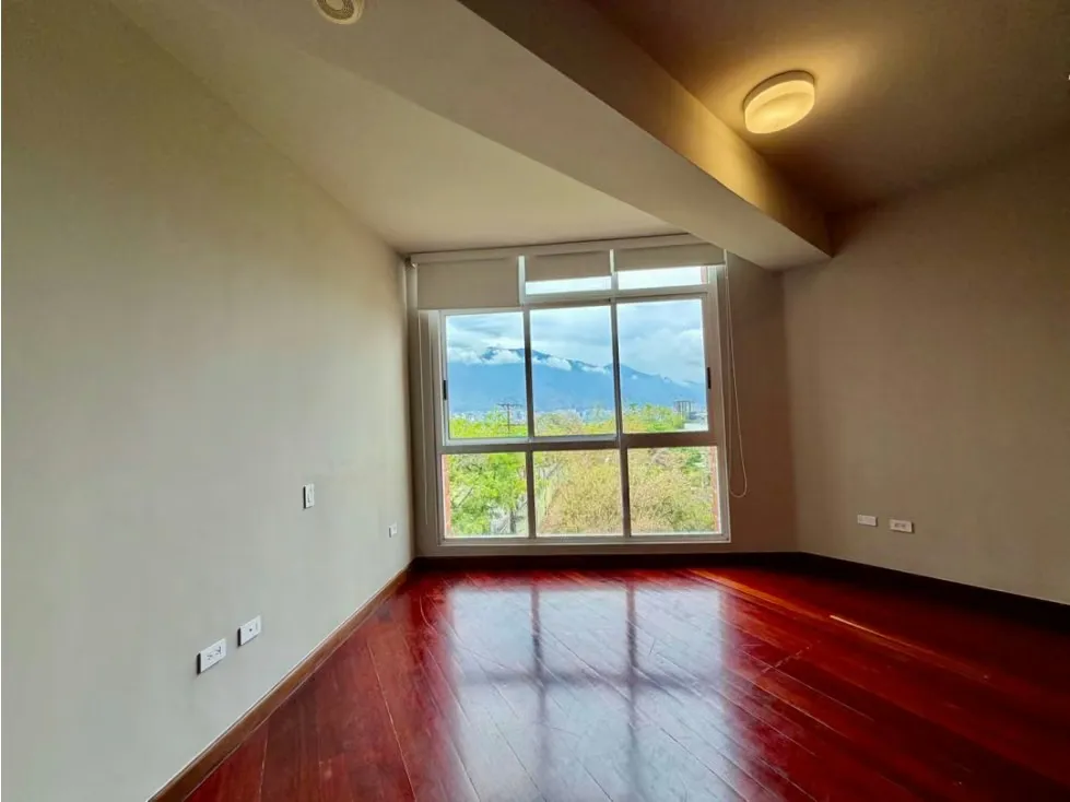 Se alquila apto 260m2 3h+s+Ch/5b/4p Colinas de Valle Arriba - 11