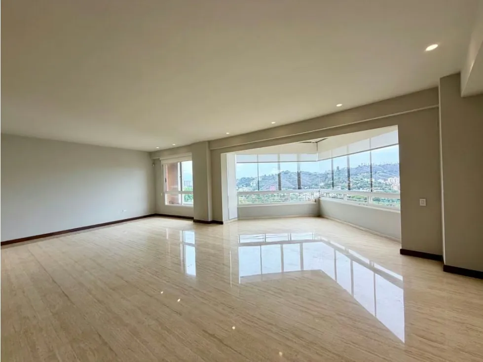 Se alquila apto 260m2 3h+s+Ch/5b/4p Colinas de Valle Arriba - 3
