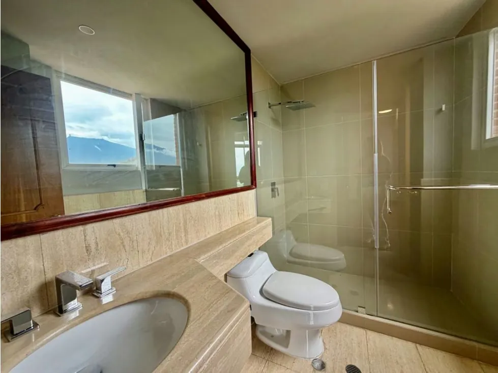 Se alquila apto 260m2 3h+s+Ch/5b/4p Colinas de Valle Arriba - 10