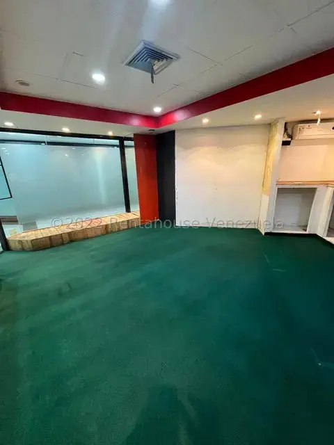 Local Comercial en Alquiler en El Cafetal, Distrito Metropolitano - 4
