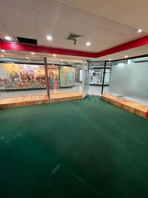 Local Comercial en Alquiler en El Cafetal, Distrito Metropolitano - 5