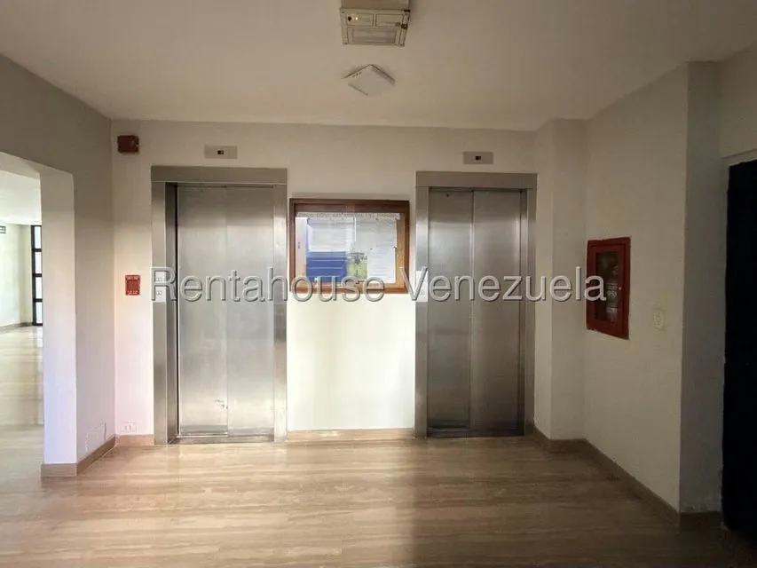 Apartamento (1 Nivel) en Venta en Parroquia Catedral, Lara - 7