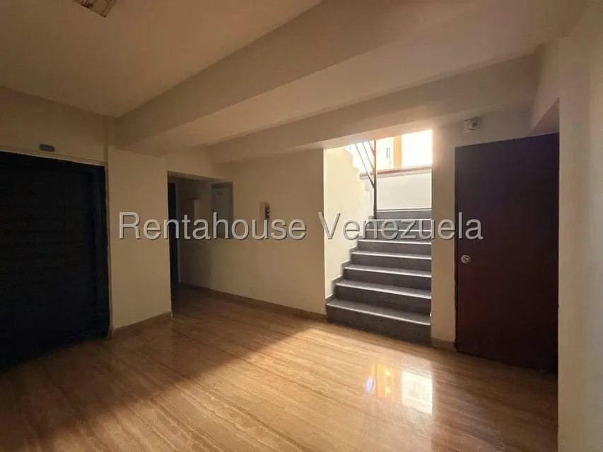 Apartamento (1 Nivel) en Venta en Parroquia Catedral, Lara - 9