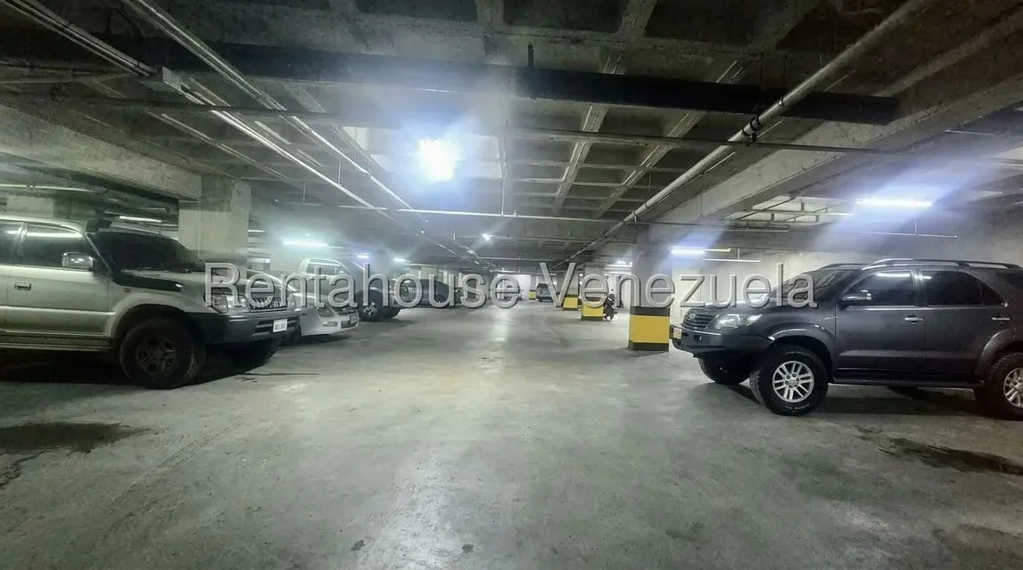 Apartamento (1 Nivel) en Alquiler en San Bernardino, Distrito Metropolitano - 11