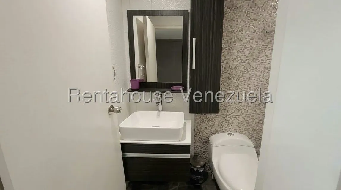 Apartamento (1 Nivel) en Alquiler en San Bernardino, Distrito Metropolitano - 10