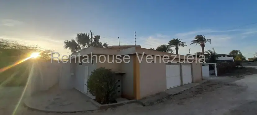 Townhouse (1 Nivel) en Venta en El Yaque, Nueva Esparta