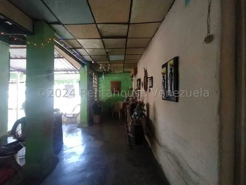 Terreno (Comercial) en Venta en Avenida Miranda, Aragua - 2