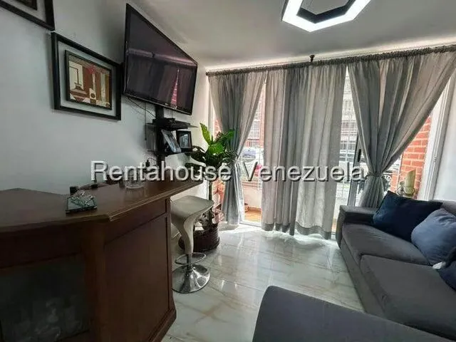 Apartamento (1 Nivel) en Venta en Centro, Lara - 2