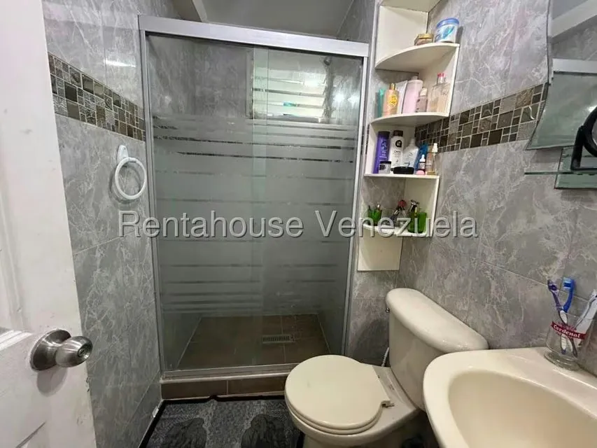 Apartamento (1 Nivel) en Venta en Centro, Lara - 24