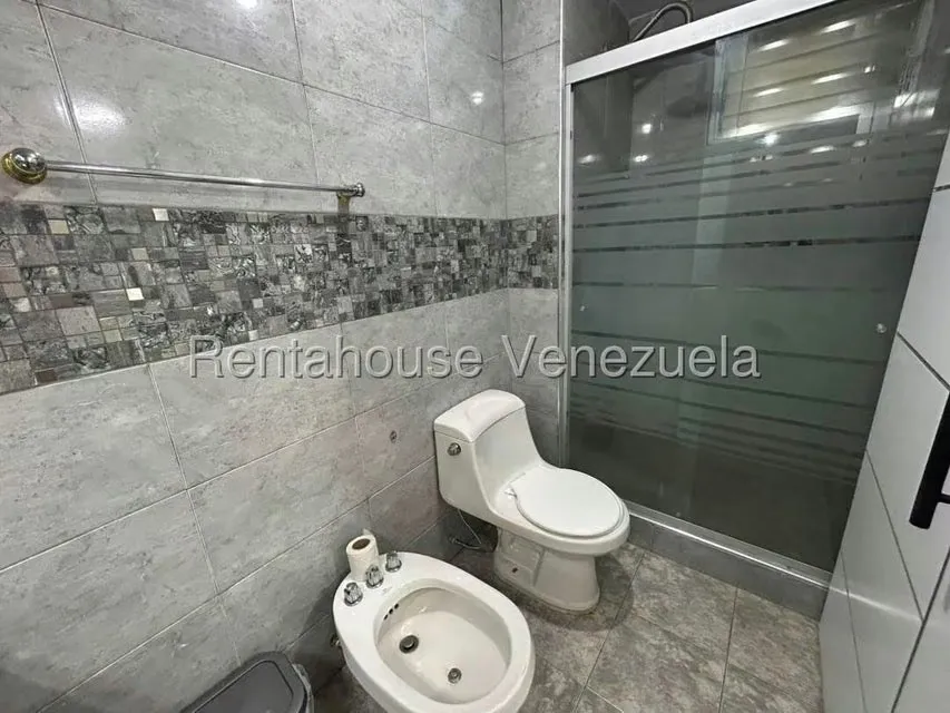 Apartamento (1 Nivel) en Venta en Centro, Lara - 26