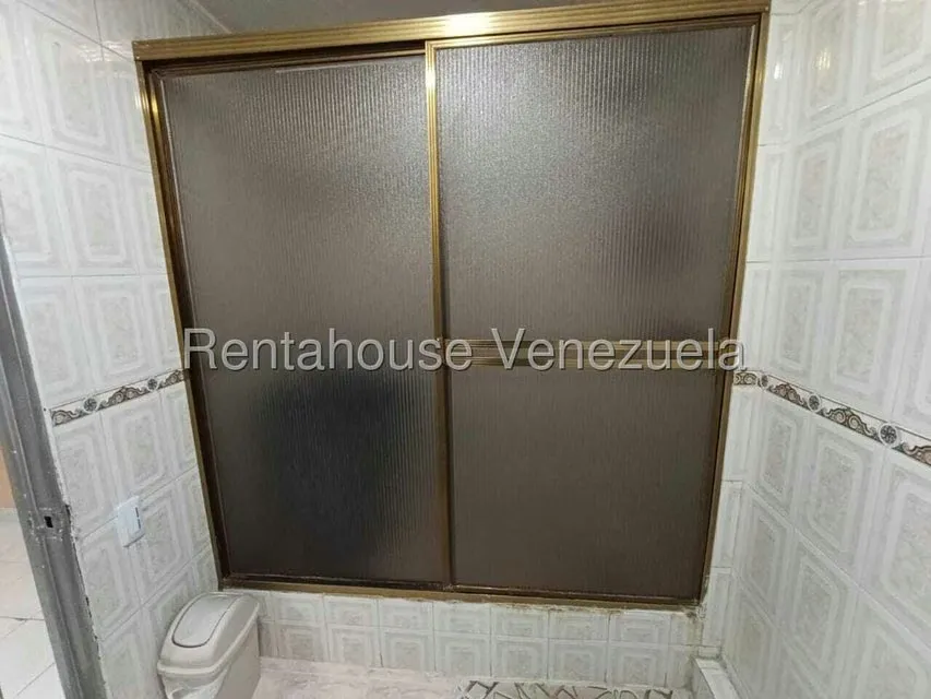 Apartamento (1 Nivel) en Venta en Parque Central, Distrito Metropolitano - 24