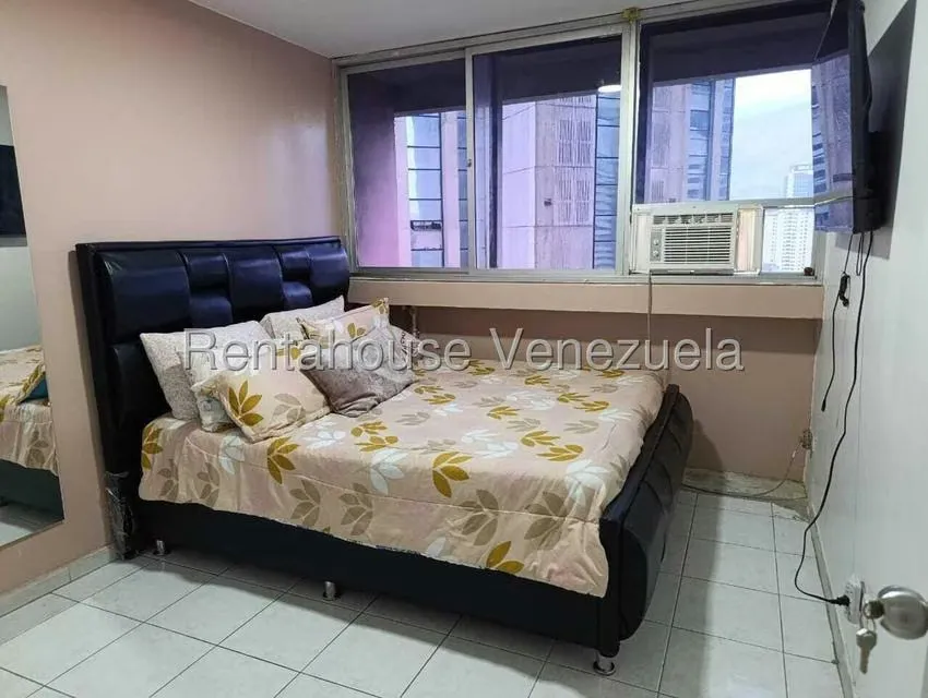 Apartamento (1 Nivel) en Venta en Parque Central, Distrito Metropolitano - 25