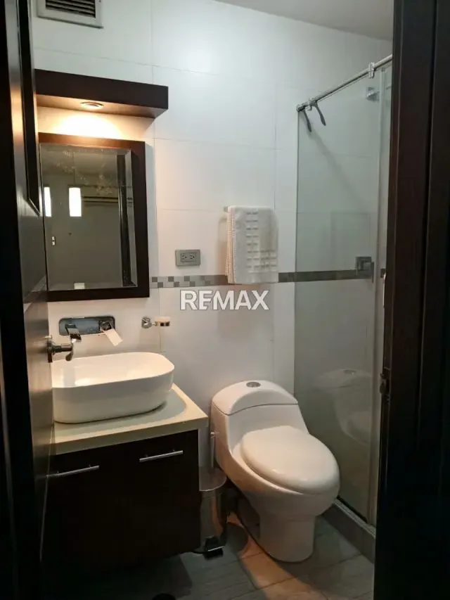 En venta apartamento Amoblado en residencias Carolina las Acacias - 2