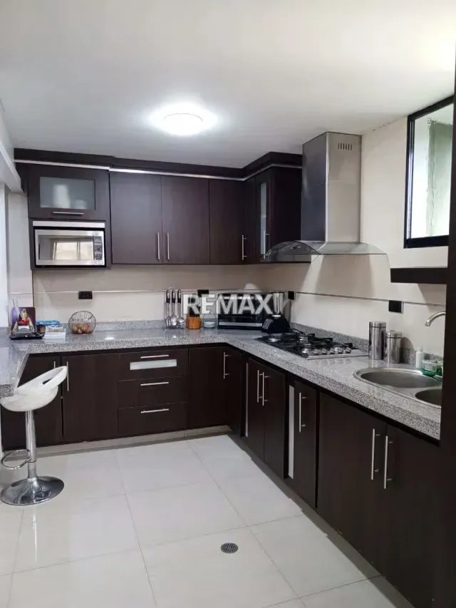 En venta apartamento Amoblado en residencias Carolina las Acacias - 7