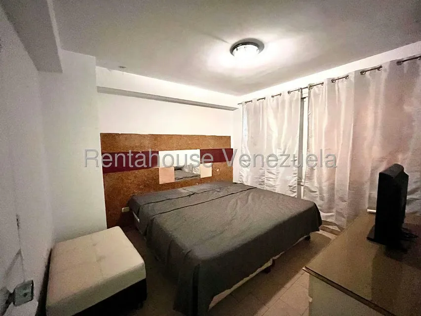 Apartamento (1 Nivel) en Alquiler en Montalban II, Distrito Metropolitano - 13