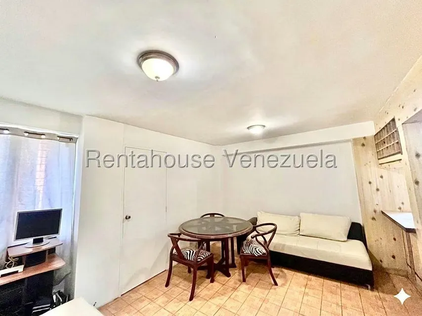 Apartamento (1 Nivel) en Alquiler en Montalban II, Distrito Metropolitano - 5