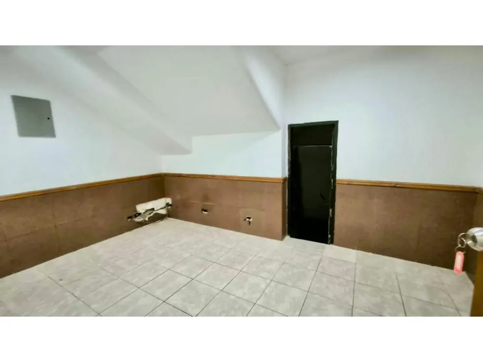 Alquilo local comercial 742m2 Chacaito 9990 - 13