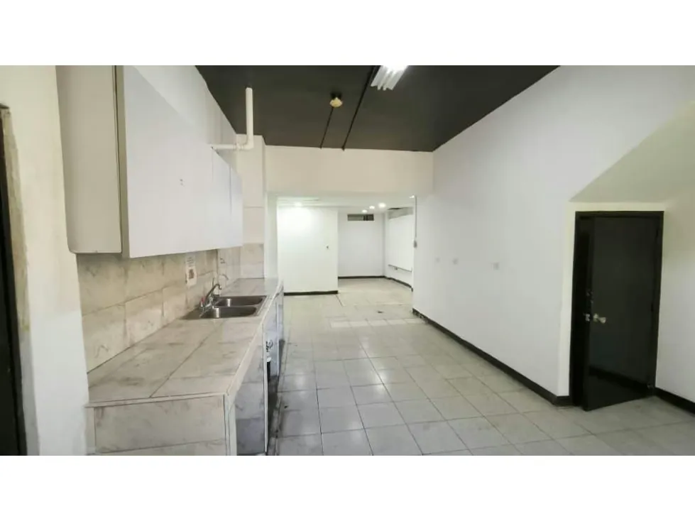 Alquilo local comercial 742m2 Chacaito 9990 - 18