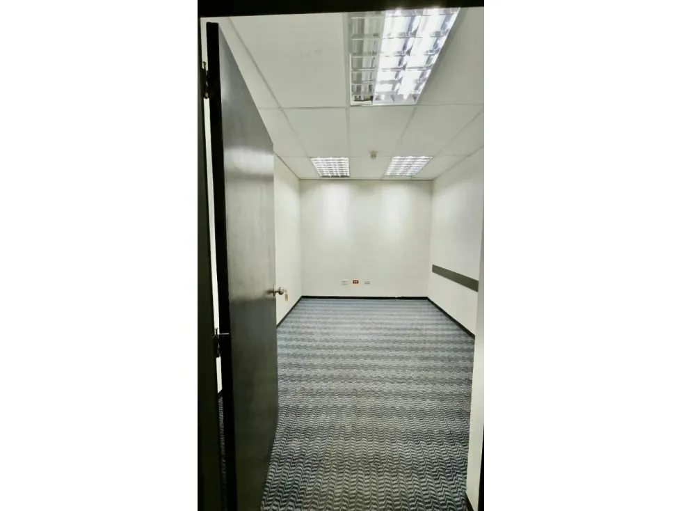 Alquilo local comercial 742m2 Chacaito 9990 - 20