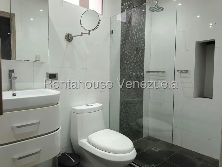 Casa (Multipes Niveles) en Venta en Colinas de Vista Alegre, Distrito Metropolitano - 58