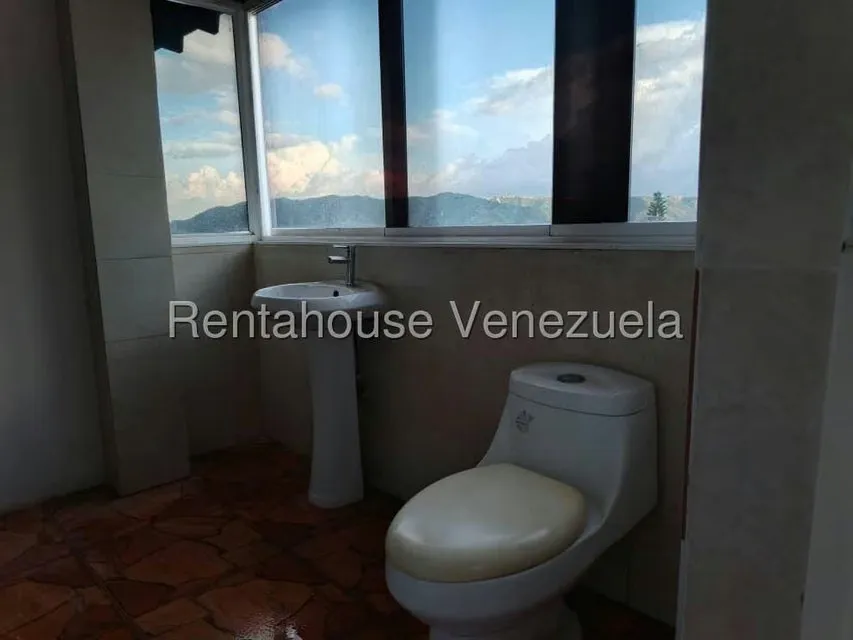 Casa (Multipes Niveles) en Venta en Colinas de Vista Alegre, Distrito Metropolitano - 77
