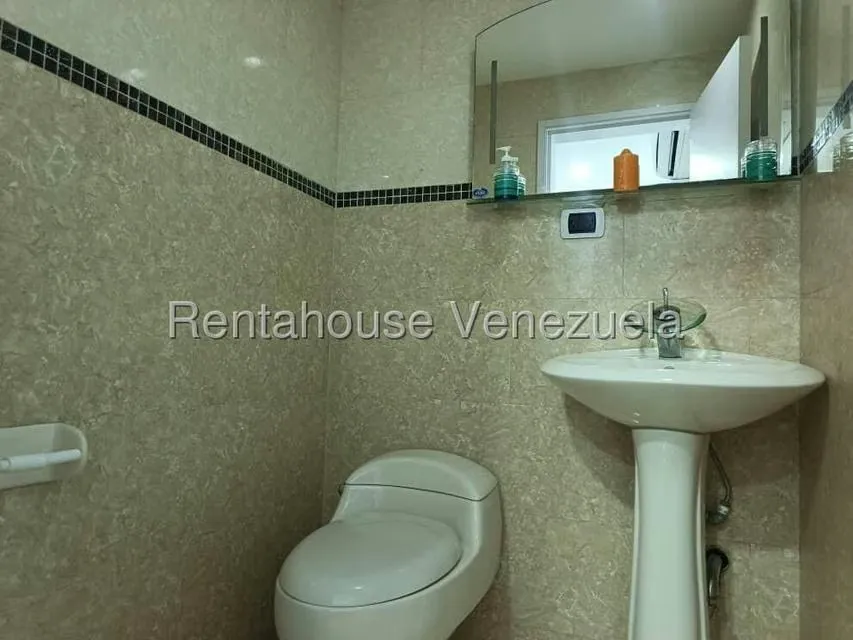 Casa (Multipes Niveles) en Venta en Colinas de Vista Alegre, Distrito Metropolitano - 97