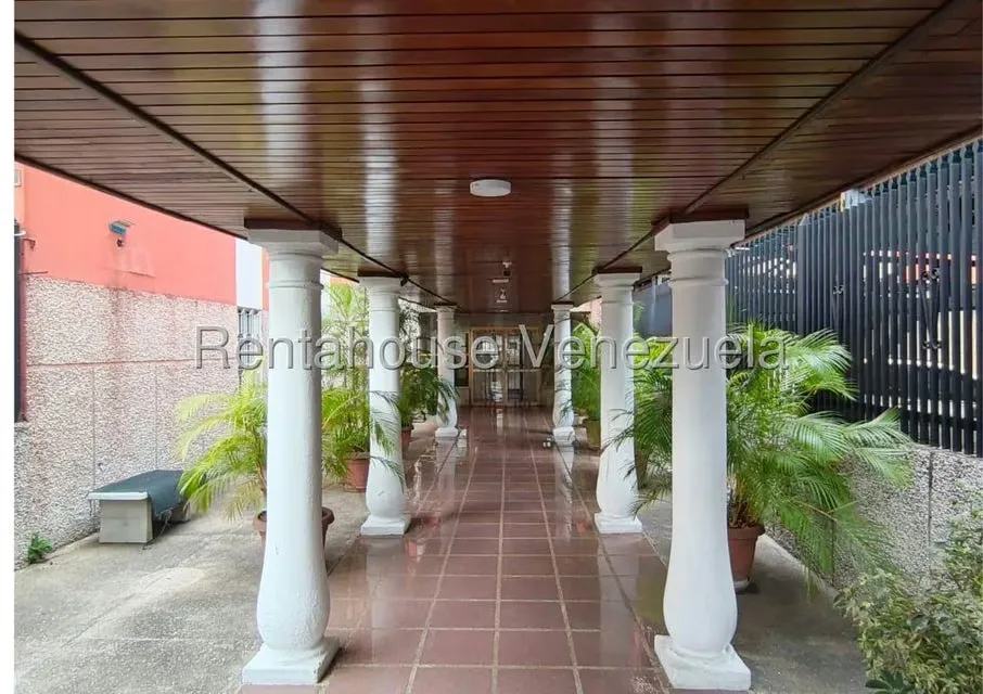 Apartamento (1 Nivel) en Venta en El Paraiso, Distrito Metropolitano - 3