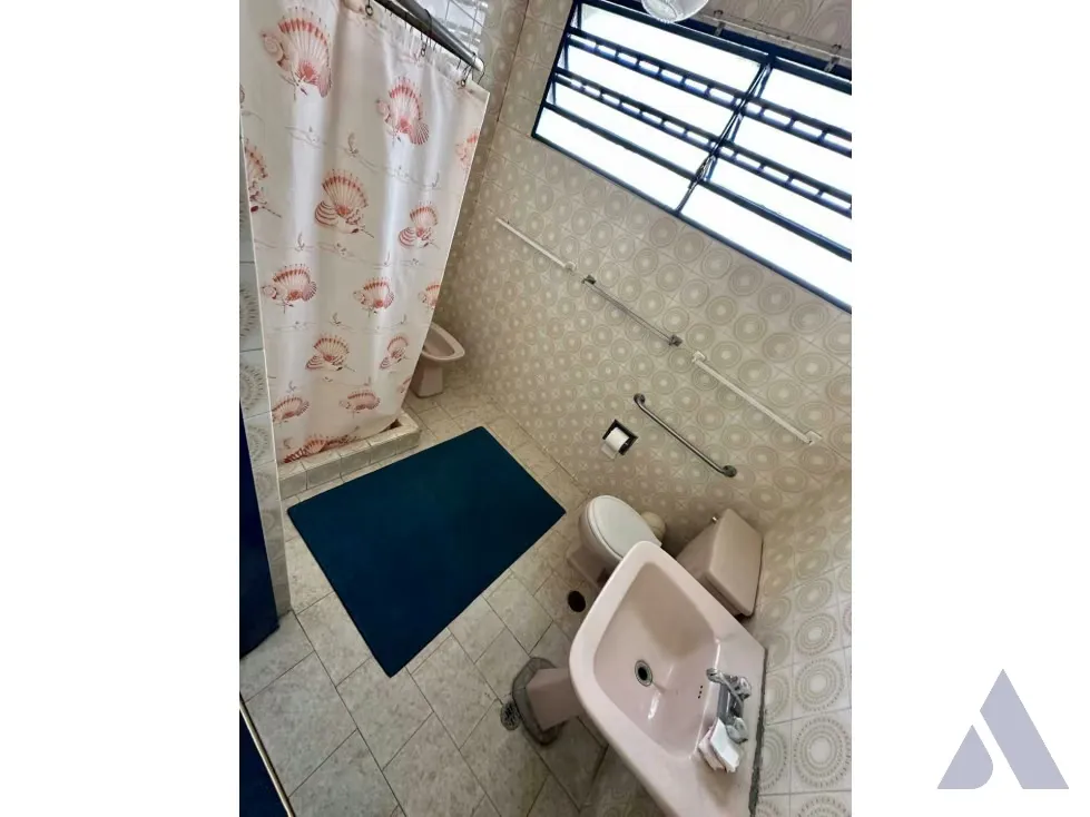 Se vende casa para actualizar 235m2 San Antonio de los Altos 9357 - 11