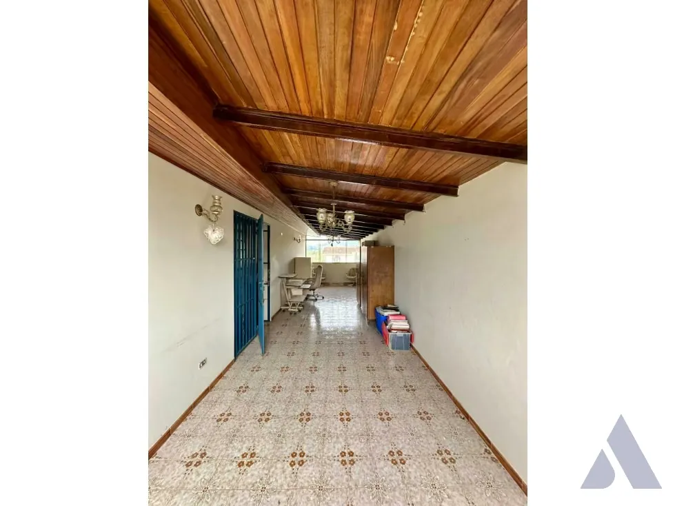 Se vende casa para actualizar 235m2 San Antonio de los Altos 9357 - 12