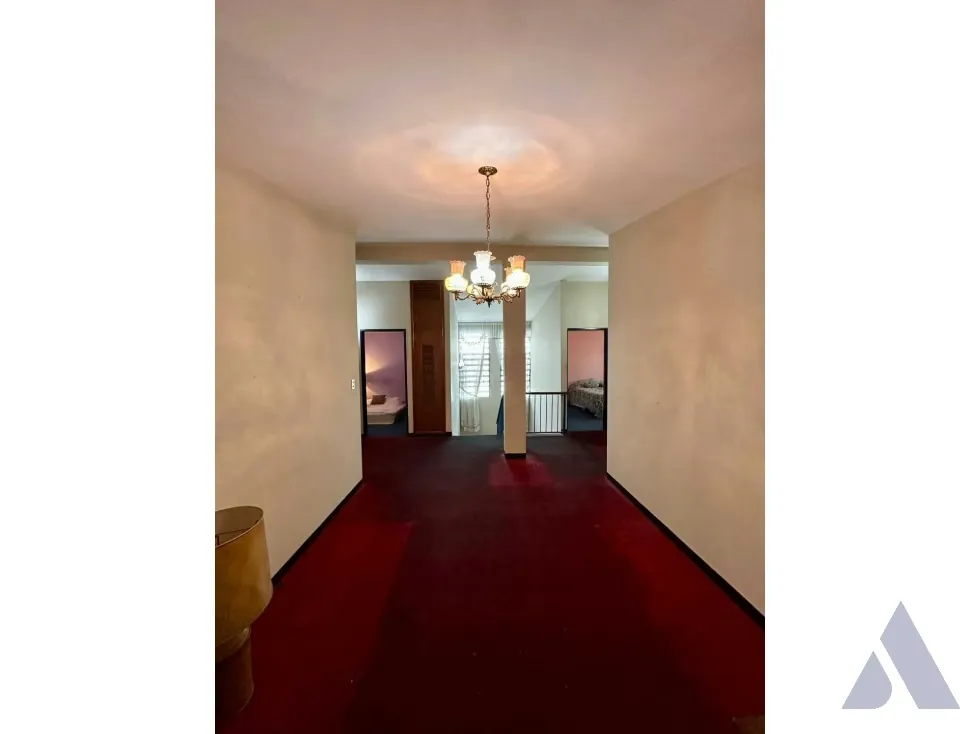 Se vende casa para actualizar 235m2 San Antonio de los Altos 9357 - 13
