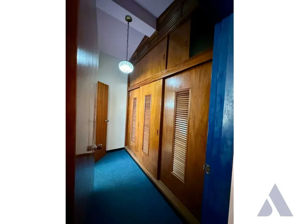 Se vende casa para actualizar 235m2 San Antonio de los Altos 9357 - 10