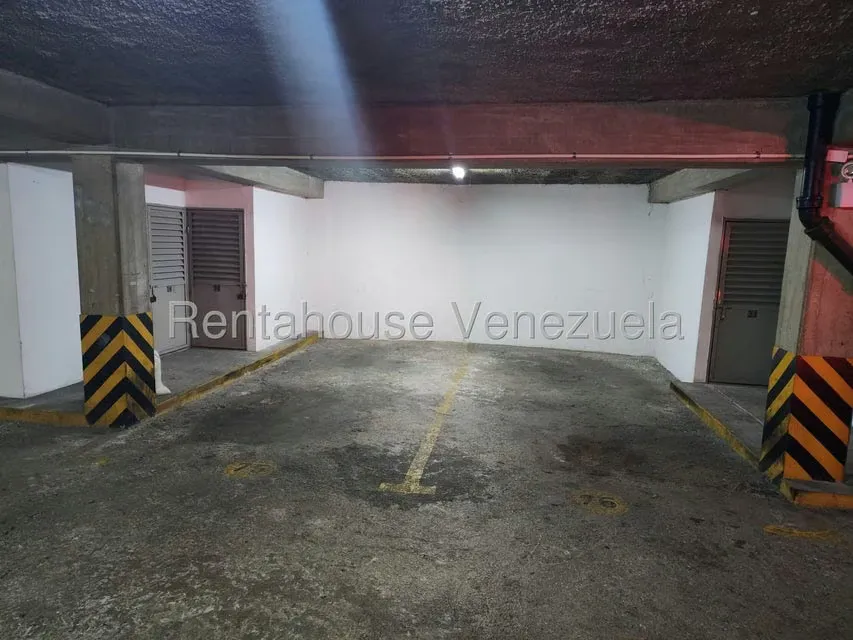 Apartamento (Penthouse) en Venta en La Florida, Distrito Metropolitano - 19