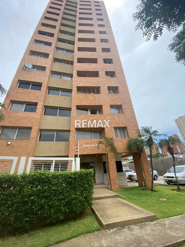Bello Apartamento en Alquiler en Residencias Costa del Sol Av 2 El Milagro Maracaibo Zulia